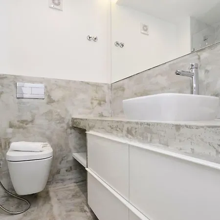 Tropical View - Checkinhome